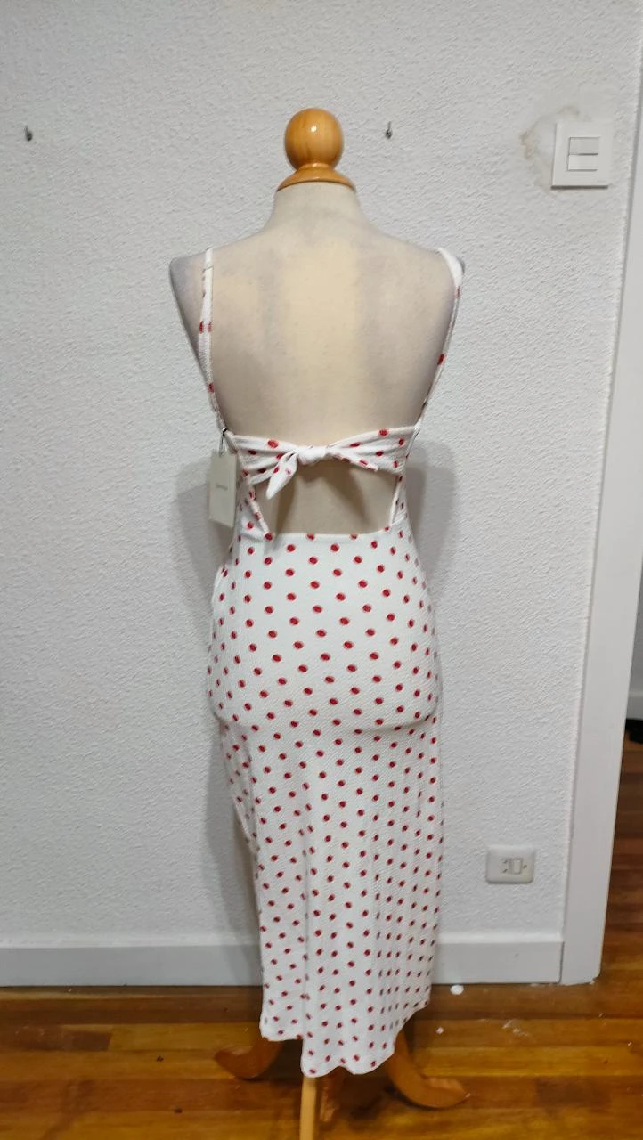 Vestido com abertura lateral lunares – photo 3